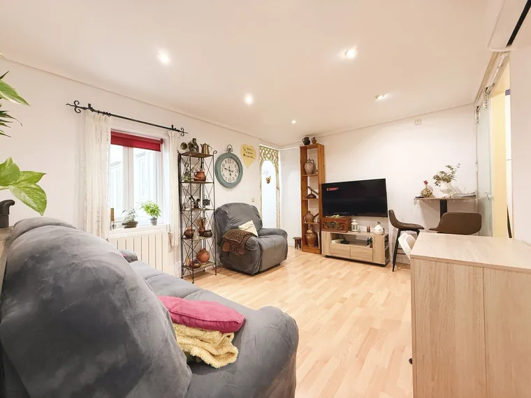 Piso de 74 m² en Quintana — foto 3